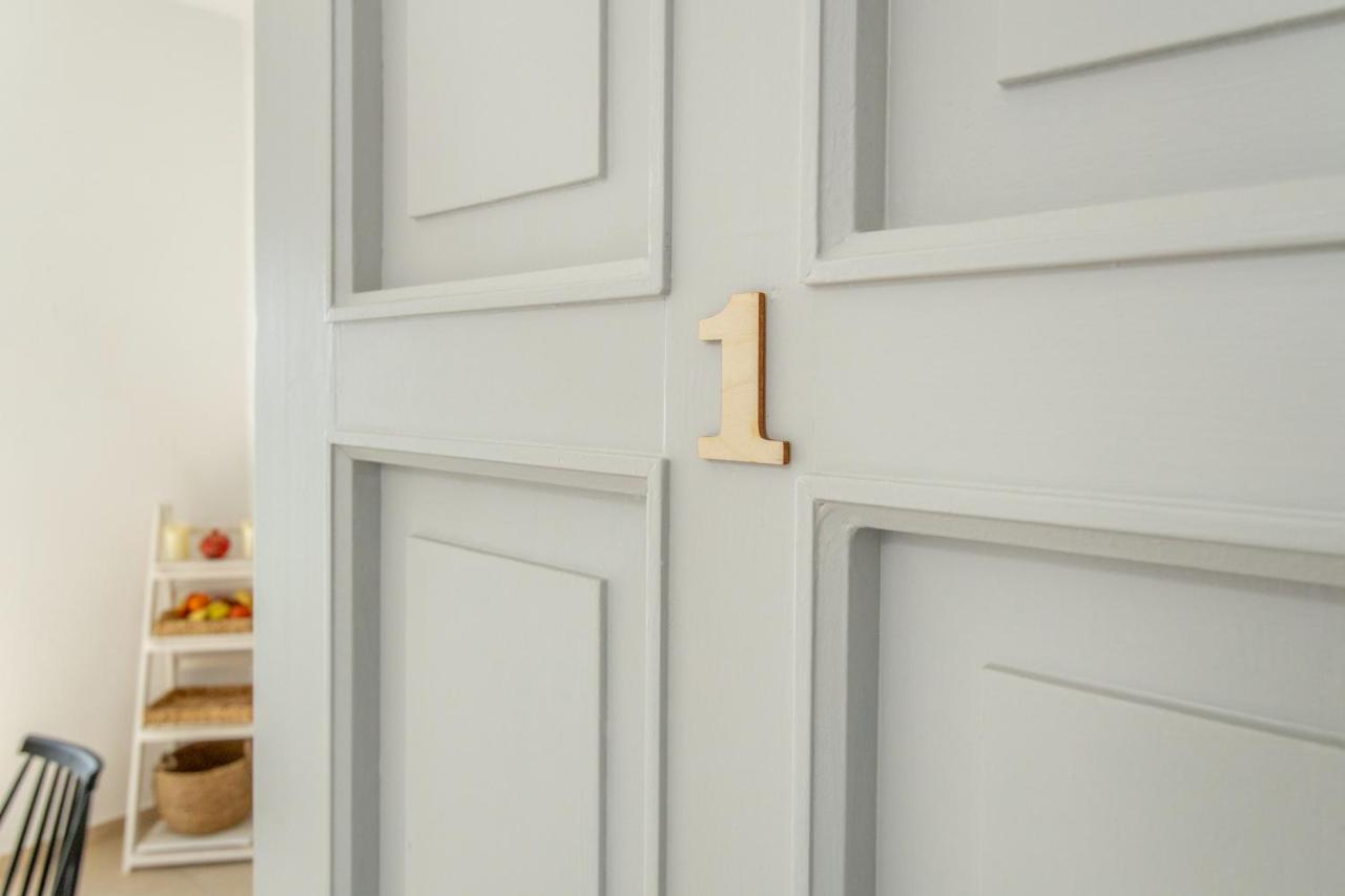 Yialos Rooms Piso Livadi Ngoại thất bức ảnh